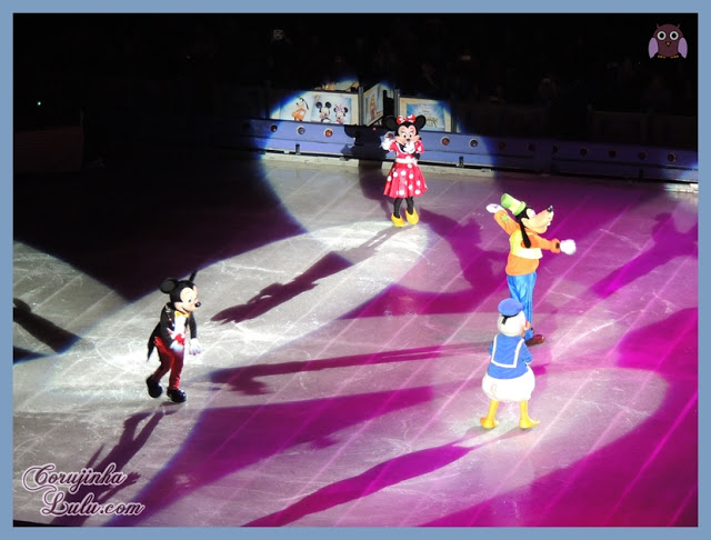 Mickey Mouse Minnie Pateta Goffy Pato Donald Duck Os anfitriões do show Disney On Ice: Tesouros Disney | ©CorujinhaLulu.com