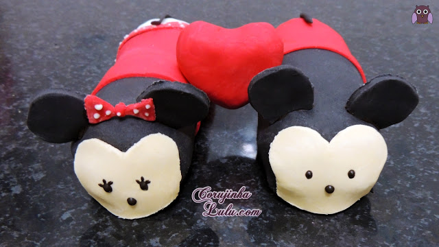 Bolo Rocambole Mickey e Minnie Mouse Tsum Tsum Disney nutella paçoquita line fondant roll cake  | ©CorujinhaLulu.com